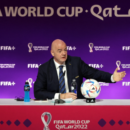 Director de comunicaciones de FIFA declara que es gay en conferencia de Qatar 2022 – El Sol de Sinaloa