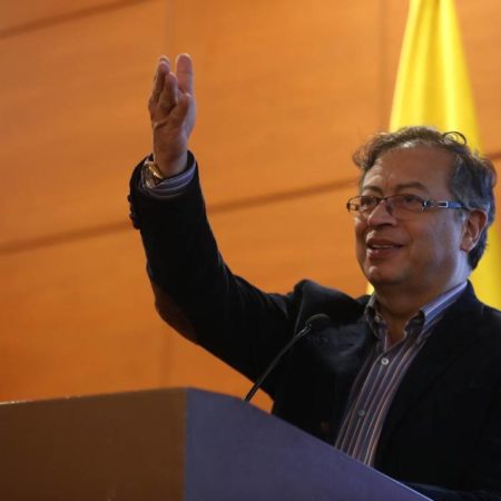 Gustavo Petro llega México, discutirá con AMLO sobre la política de drogas – El Sol de Sinaloa