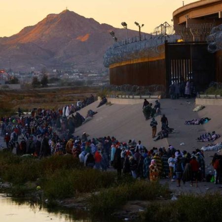 San Luis, Arizona, en estado de emergencia por llegada masiva de migrantes – El Sol de Sinaloa