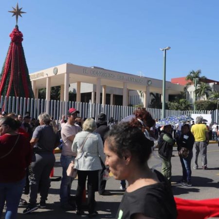 Tres manifestaciones se encuentran en el Congreso del Estado – El Sol de Sinaloa