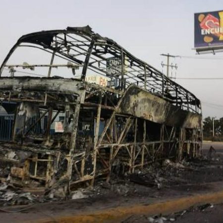 Culiacán, un cementerio de vehículos incendiados – El Sol de Sinaloa