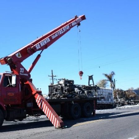 Retiran 30 vehículos baleados y calcinados de Jesús María – El Sol de Sinaloa