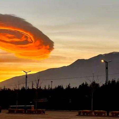 Video: Extraña nube con forma de ovni sorprende a cientos en Turquía – El Sol de Sinaloa