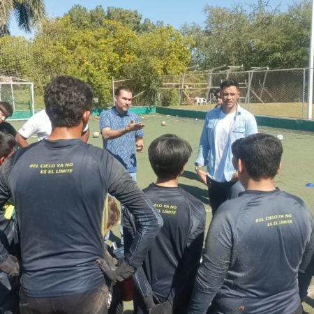 Alfredo Talavera imparte clínicas a porteros en Culiacán  – El Sol de Sinaloa