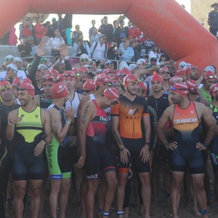 Más de 900 atletas se pusieron en marcha en el arranque del Triatlón Internacional – El Sol de Sinaloa