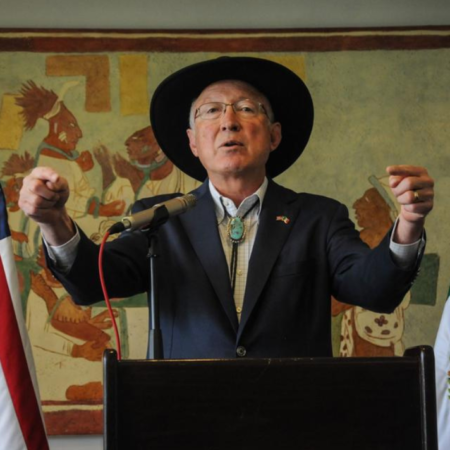 Esfuerzos de EU para frenar tráfico de armas y de fentanilo se triplicarán: Ken Salazar – El Sol de Sinaloa