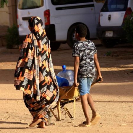 Sudaneses utilizan las redes sociales como salvavidas ante enfrentamientos militares – El Sol de Sinaloa