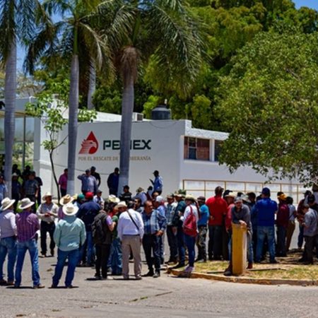 Amenazan agricultores de Sinaloa con tomar aeropuertos si no hay reunión con Gobernación – El Sol de Sinaloa