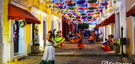 Grutas, cascadas y más: así es Cosalá, el colorido pueblo mágico de Sinaloa